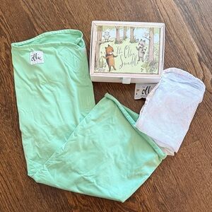 Ollie Swaddle Mint Green w/ box